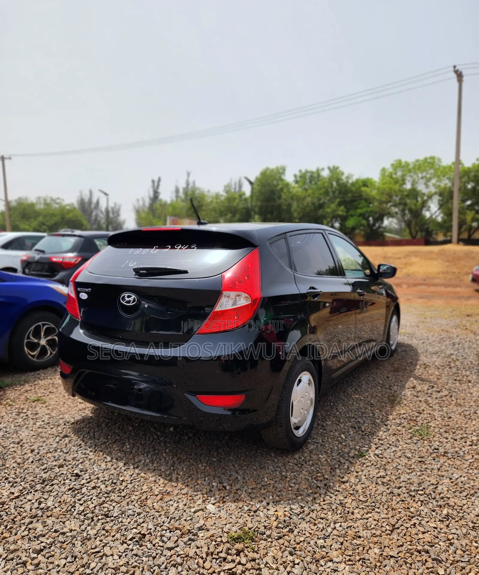 Hyundai Accent SE Hatchback 2016 Black