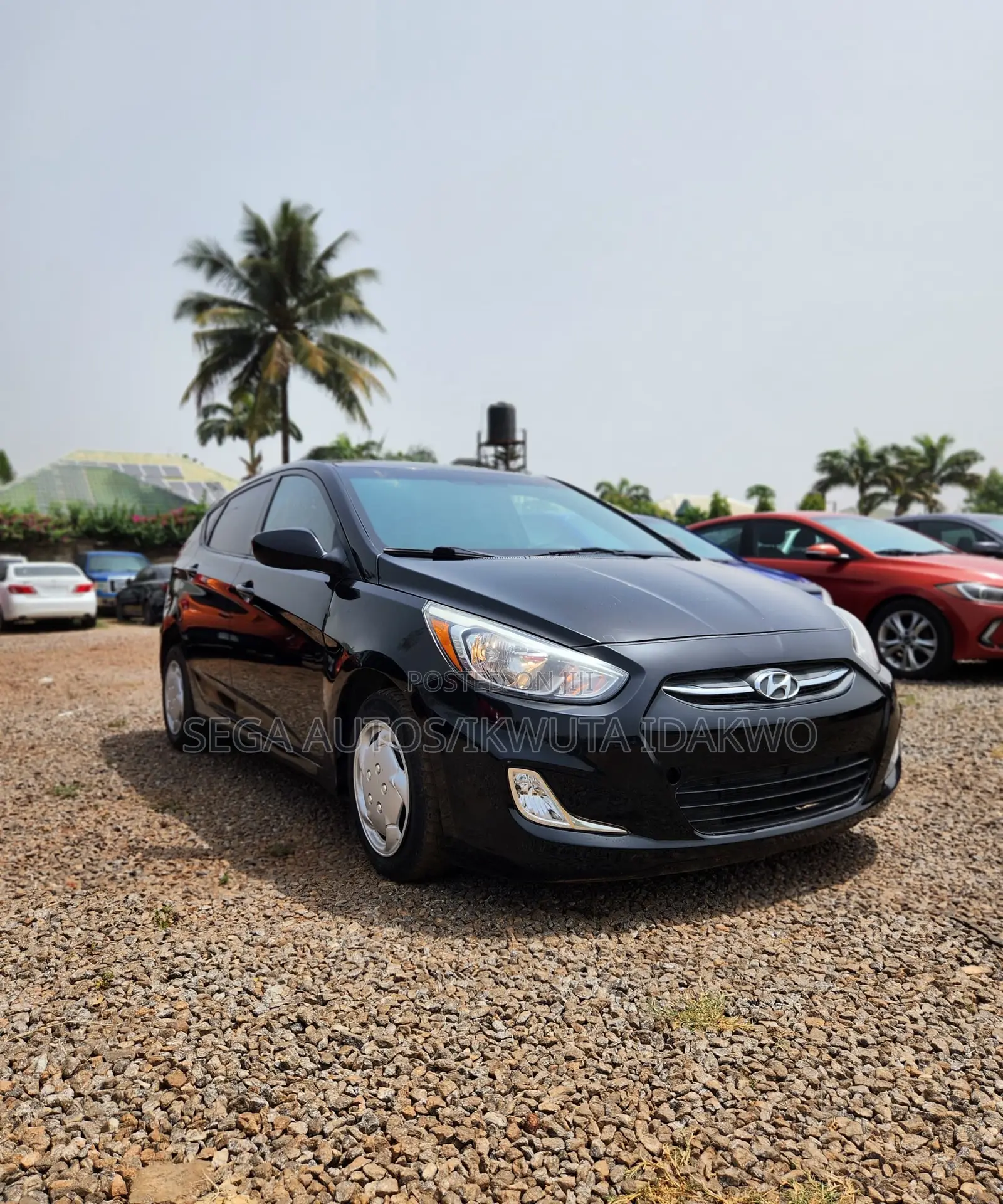 Hyundai Accent SE Hatchback 2016 Black