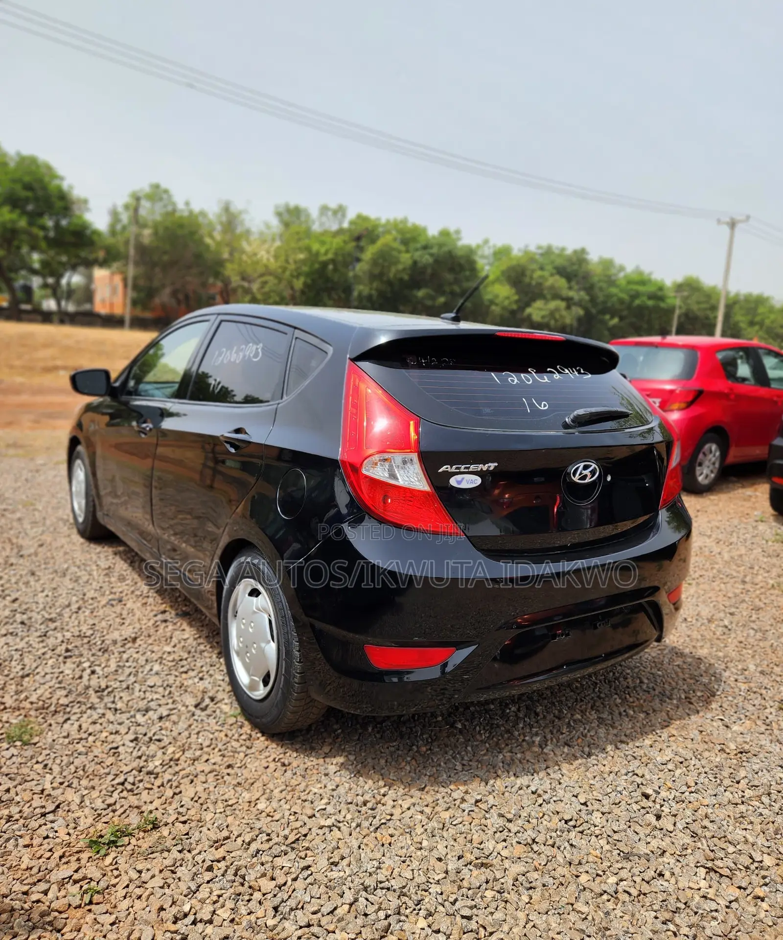 Hyundai Accent SE Hatchback 2016 Black