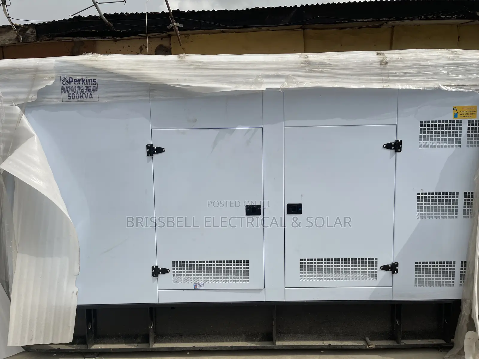 Complete England Perkins Soundproof Diesel Generator 500kva