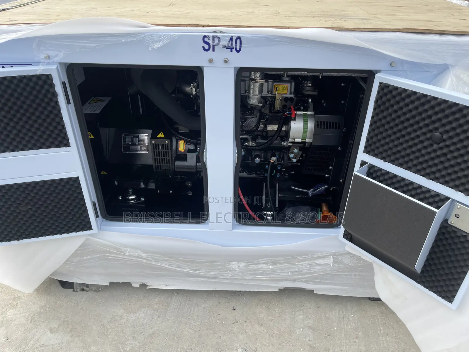 Noiseless England Perkins Soundproof Diesel Generator 40kca