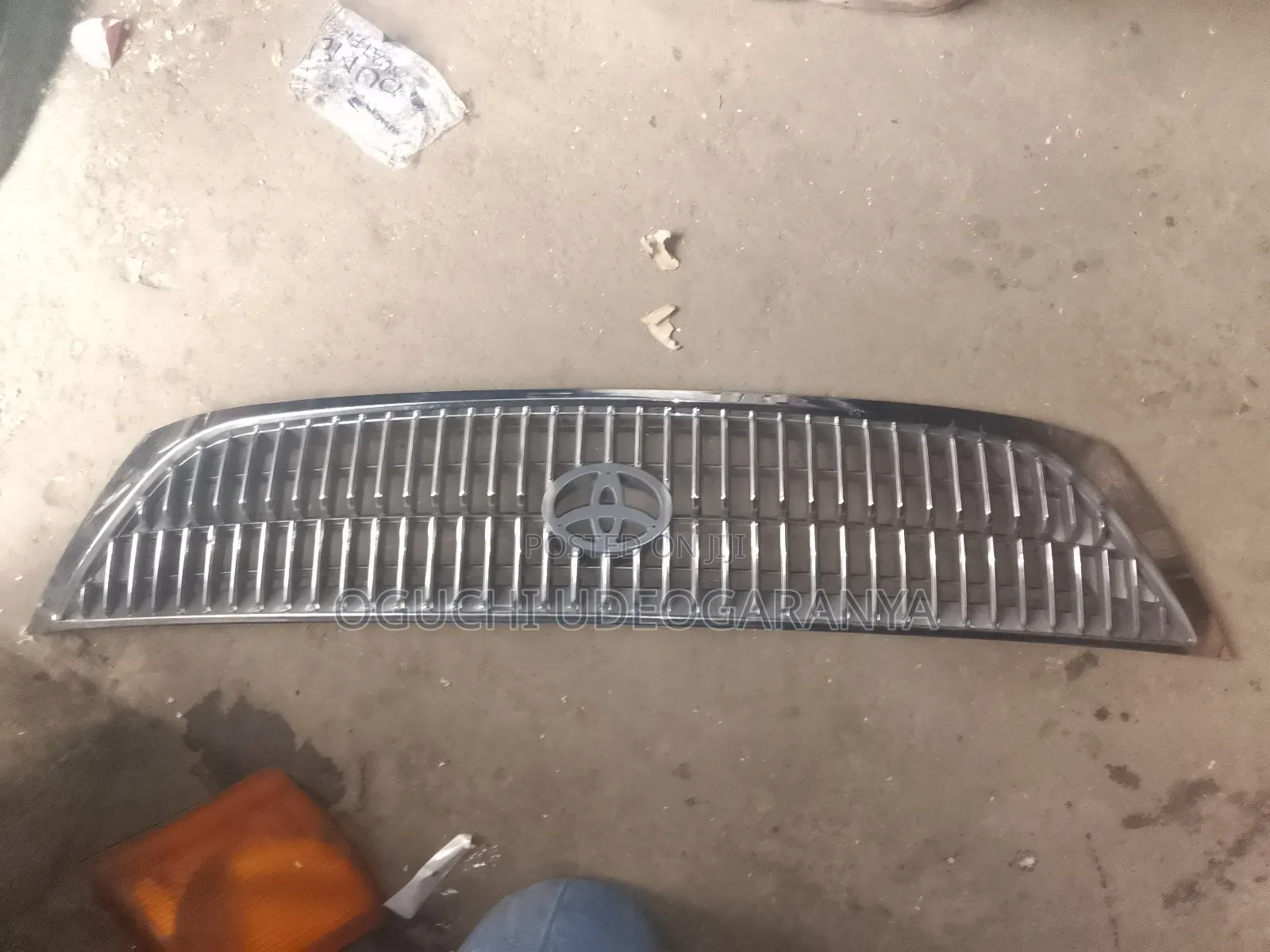 Front Grill for Toyota Avalon 2000