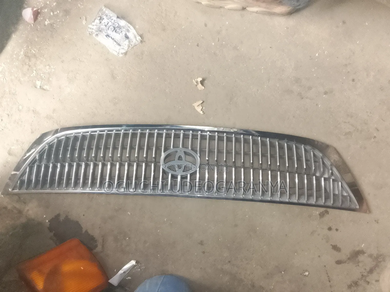Front Grill for Toyota Avalon 2000