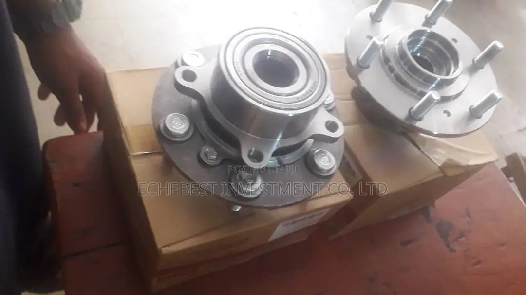 Complete Front Wheel Hub for L200 2010 Model 4*4