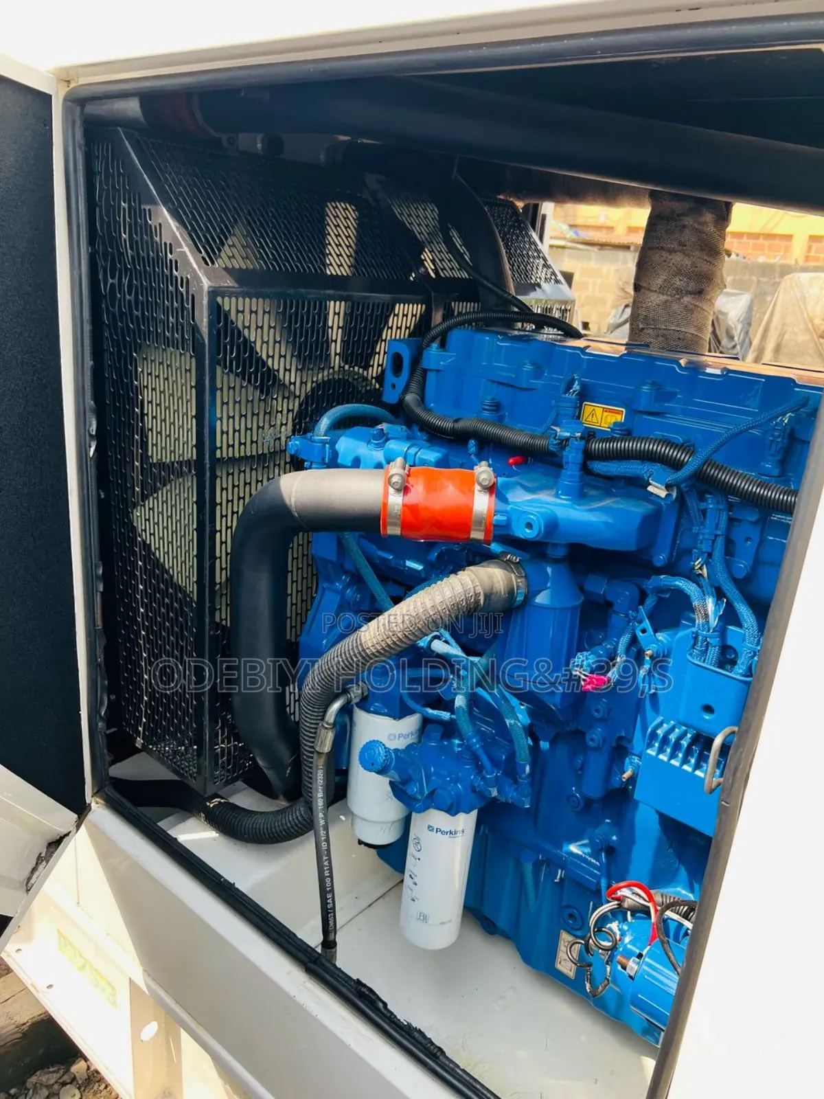 250kva Perkins Engine Soundproof Generator Just 2000hours