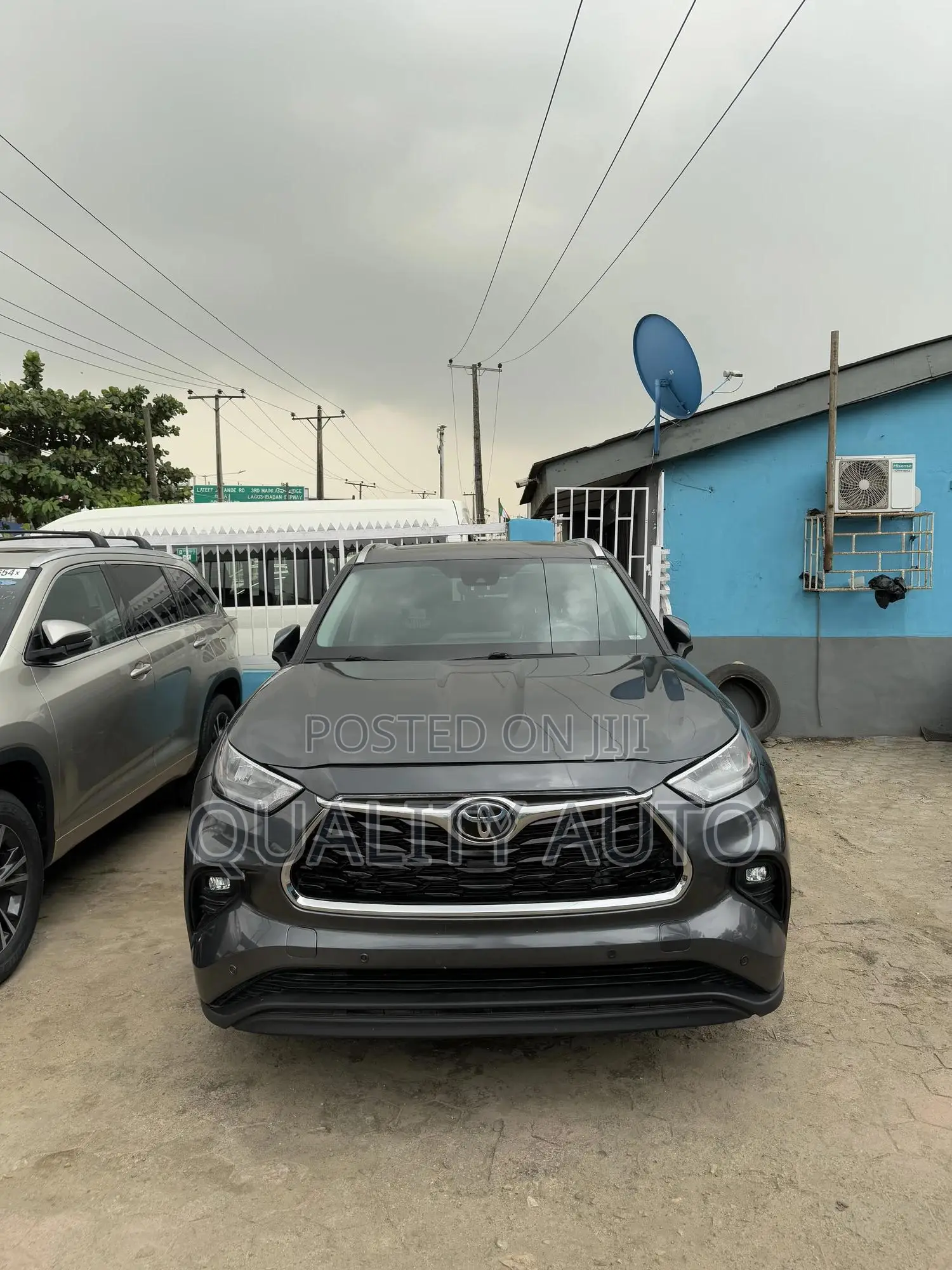 Toyota Highlander XLE AWD 2020 Gray