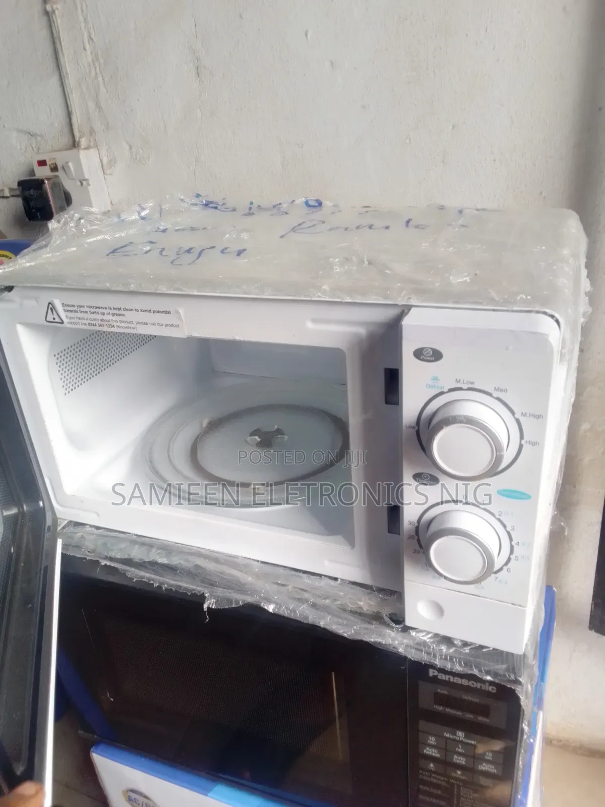 Newly Arrived, Uk Imported Essentials Microwave Oven 20l
