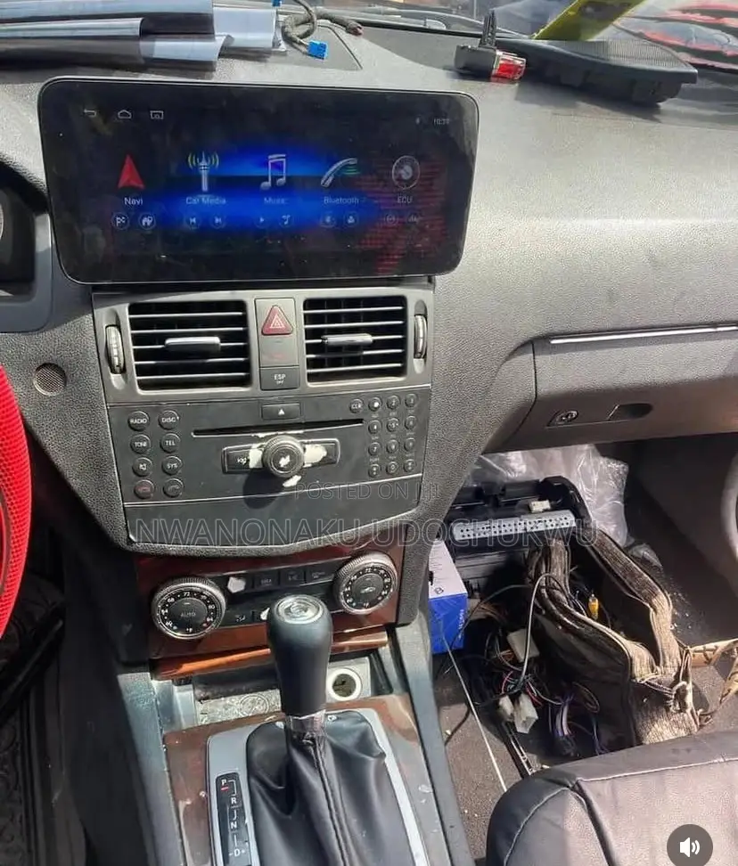 Mercedes-Benz, C300 Android Apple Car Play