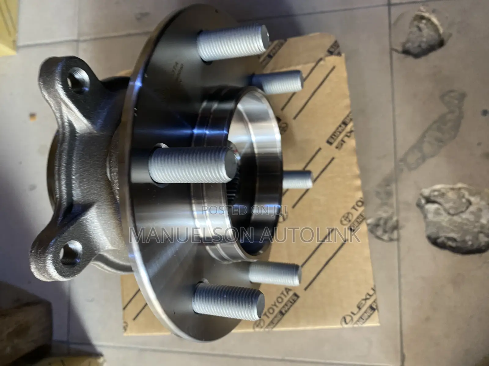 Front Hub Landcruiser,Sequoia,Tundra