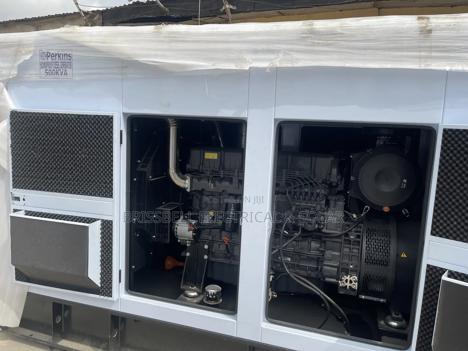 Powerful England Perkins Soundproof Diesel Generator 500kva