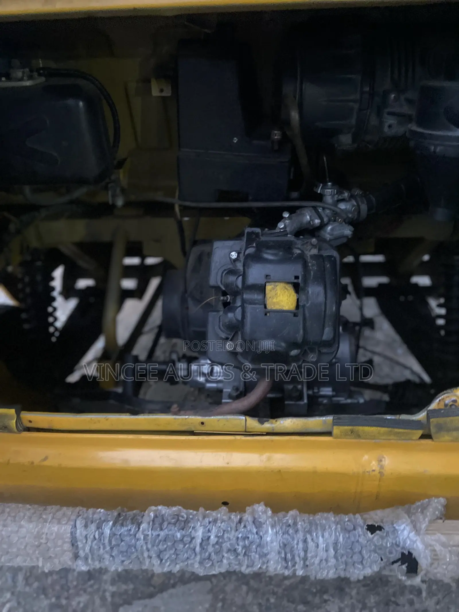 TVS King Cargo 2022 Yellow