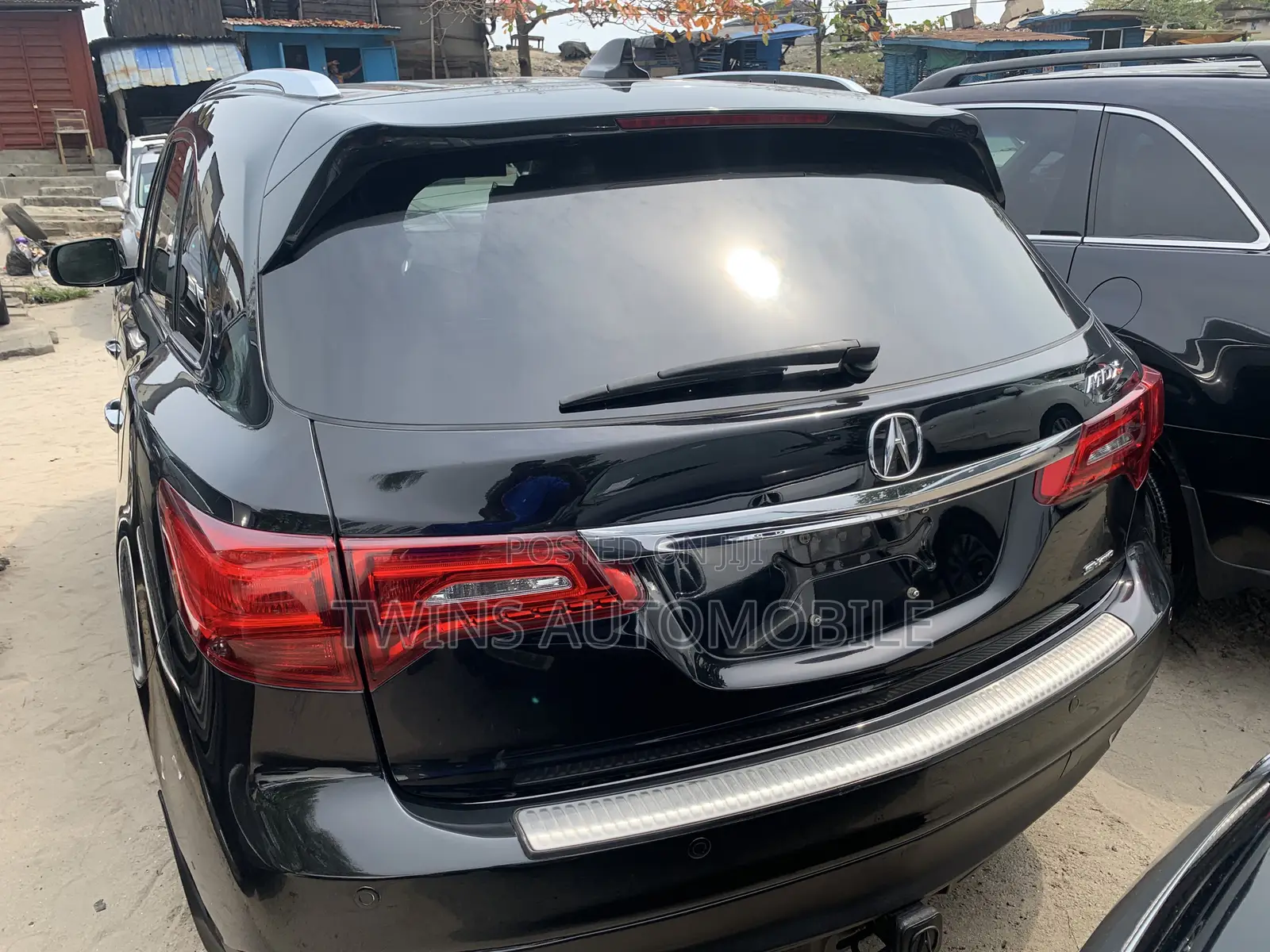 Acura MDX Advance and Entertainment Packages 4dr SUV (3.5L 6cyl 6A)
