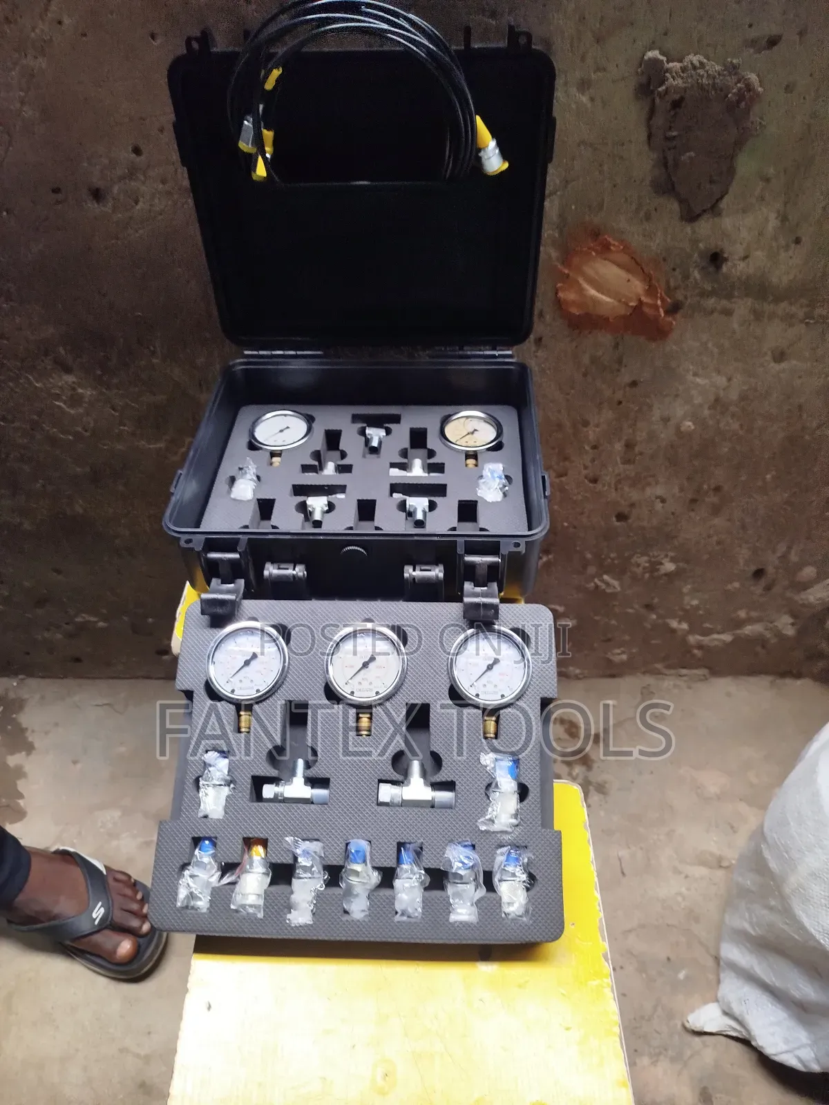 Hydraulic Pressure Gauge Kit.