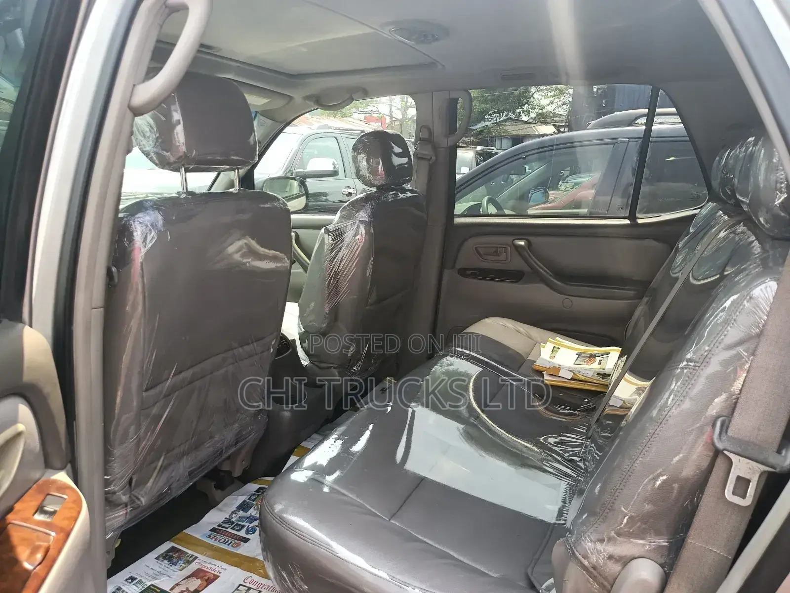 Toyota Sequoia SR5 4dr SUV (4.7L 8cyl 4A) 2004 Silver
