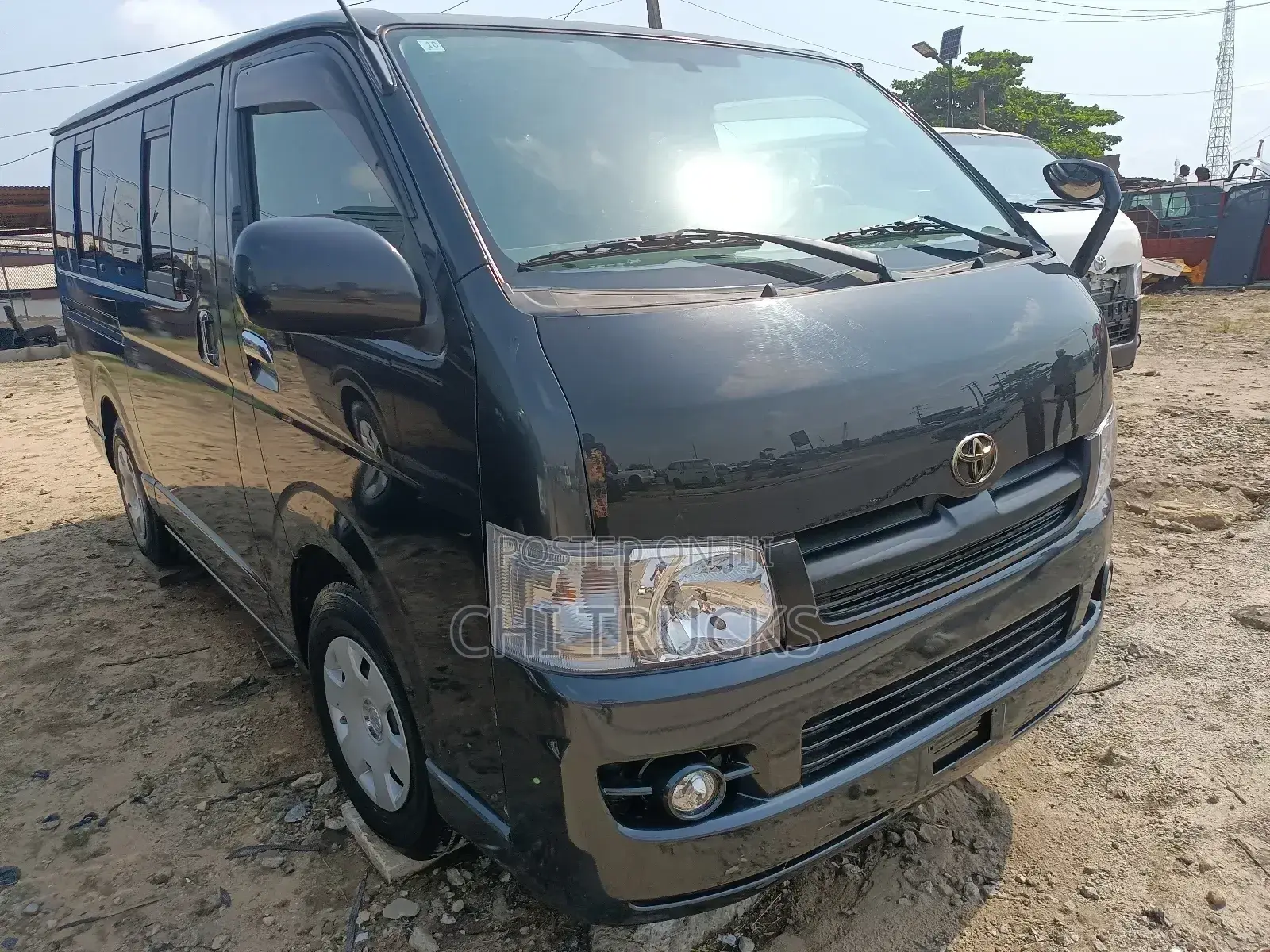 Toyota HiAce 2010 Black