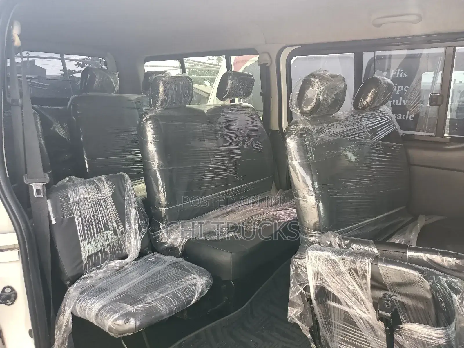 Toyota HiAce 2010 Black