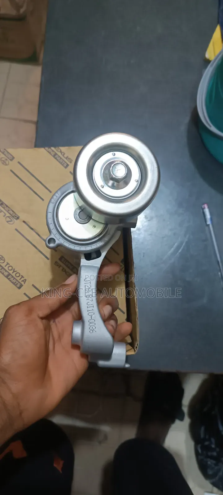 Belt Adjuster Is250 2015- 2018