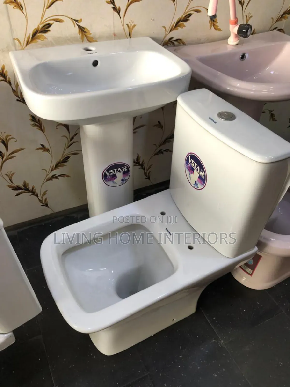 V  Toilet Seat With Basin