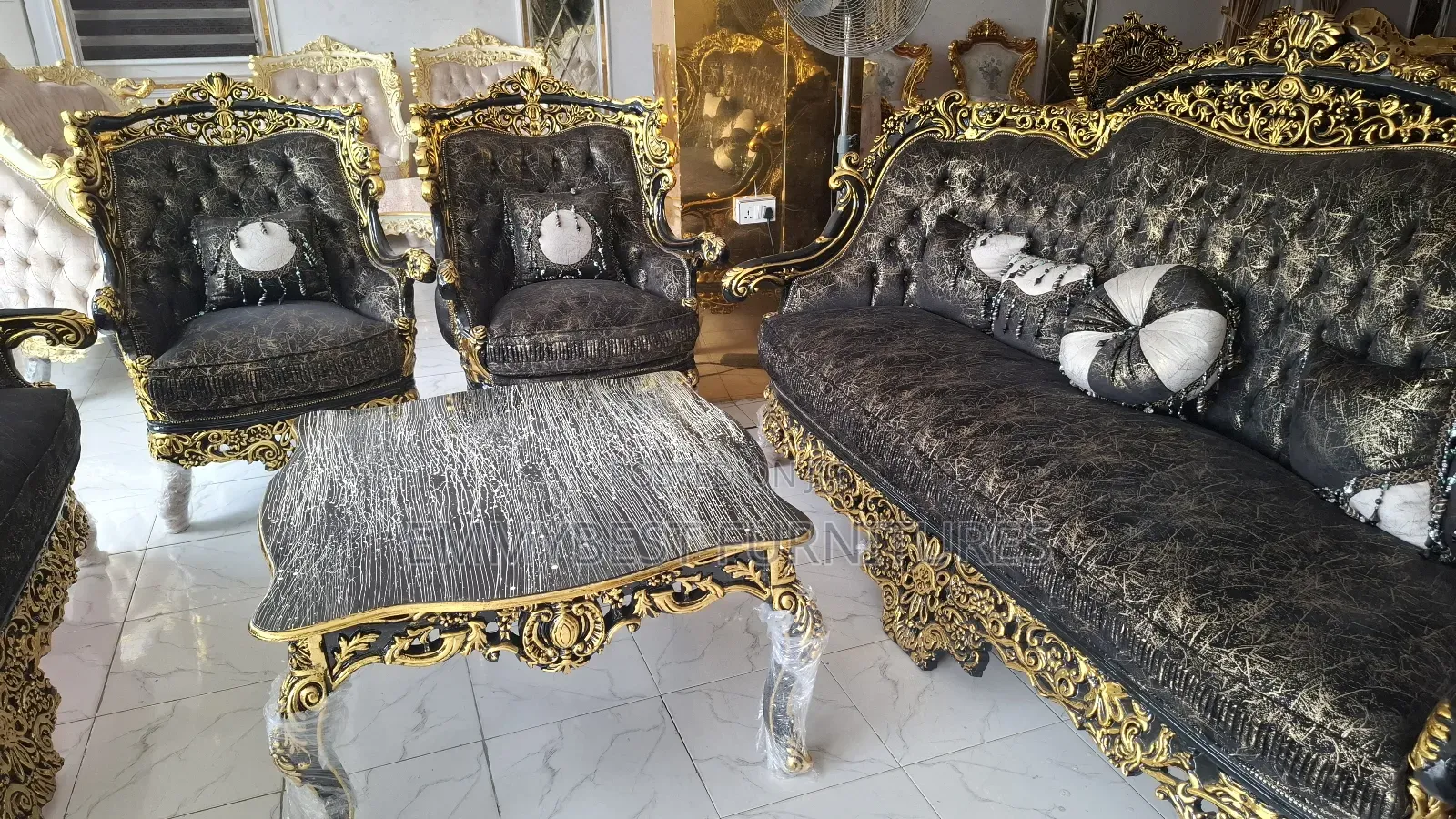 Elegant Classic Royal Sofa Chairs.