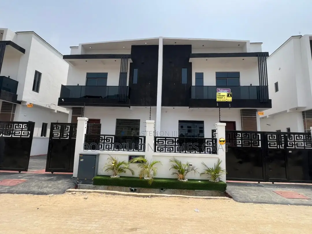 4bdrm Duplex in Ikota for sale