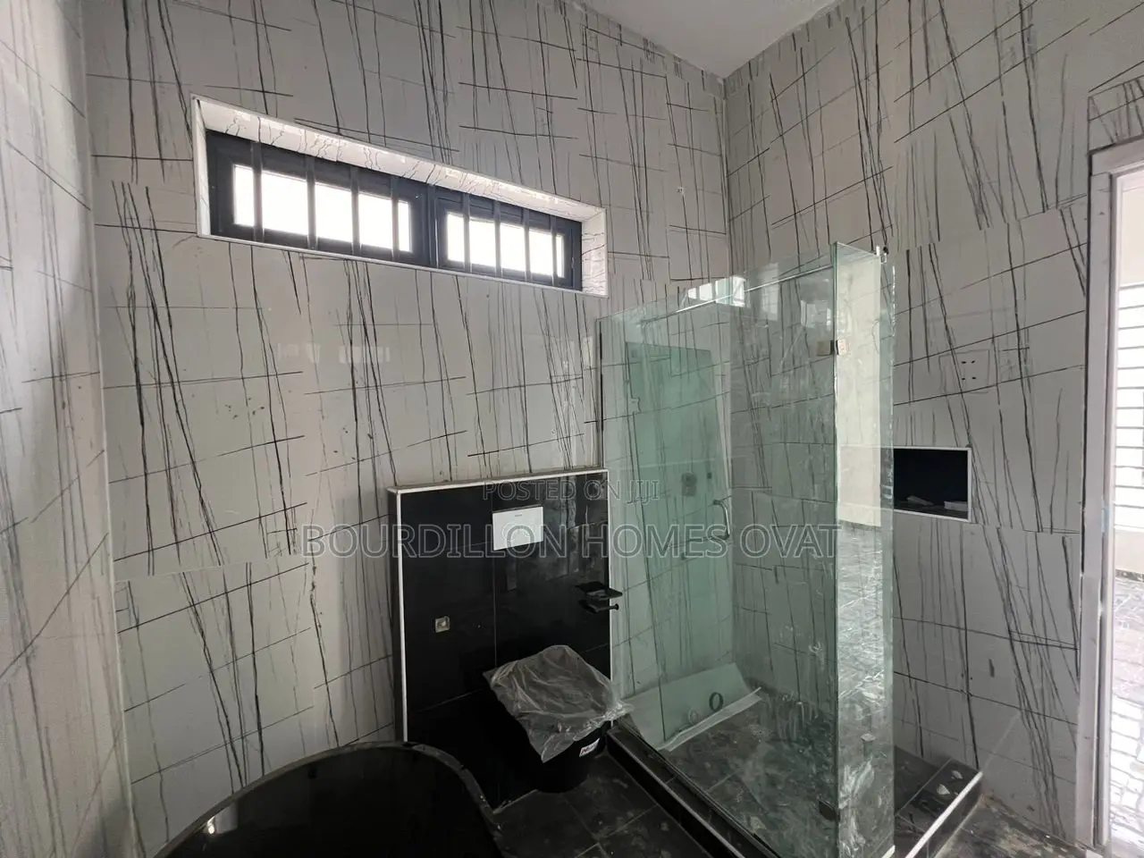 4bdrm Duplex in Ikota for sale