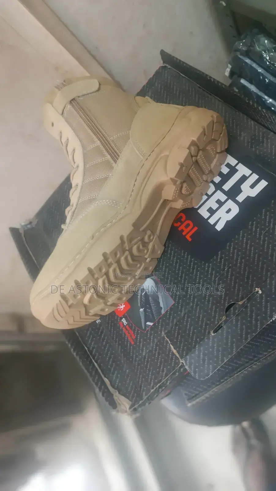 Dune Safety Jogger Boot