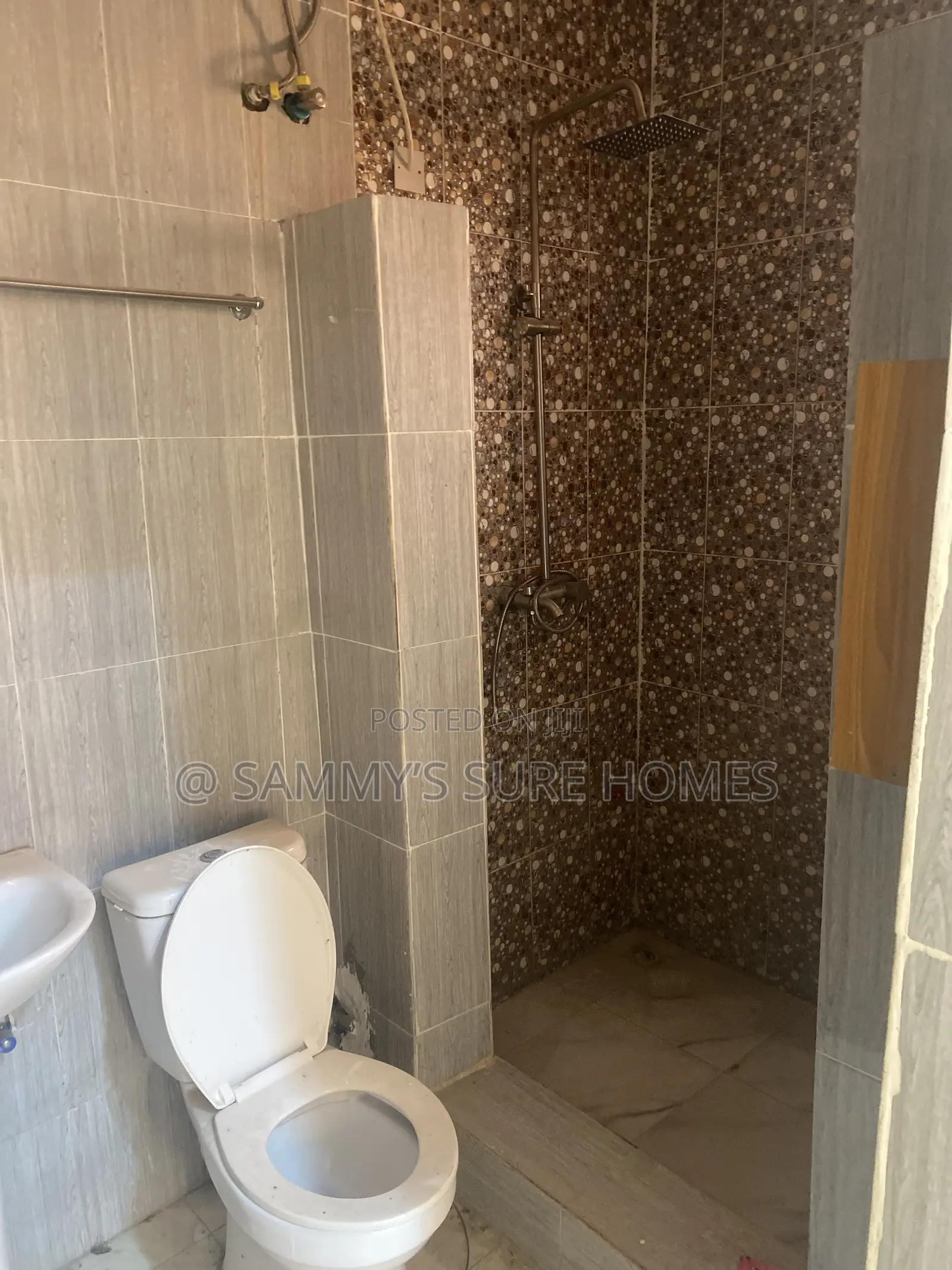 3bdrm Bungalow in Efab Queens Estate, Gwarinpa for rent