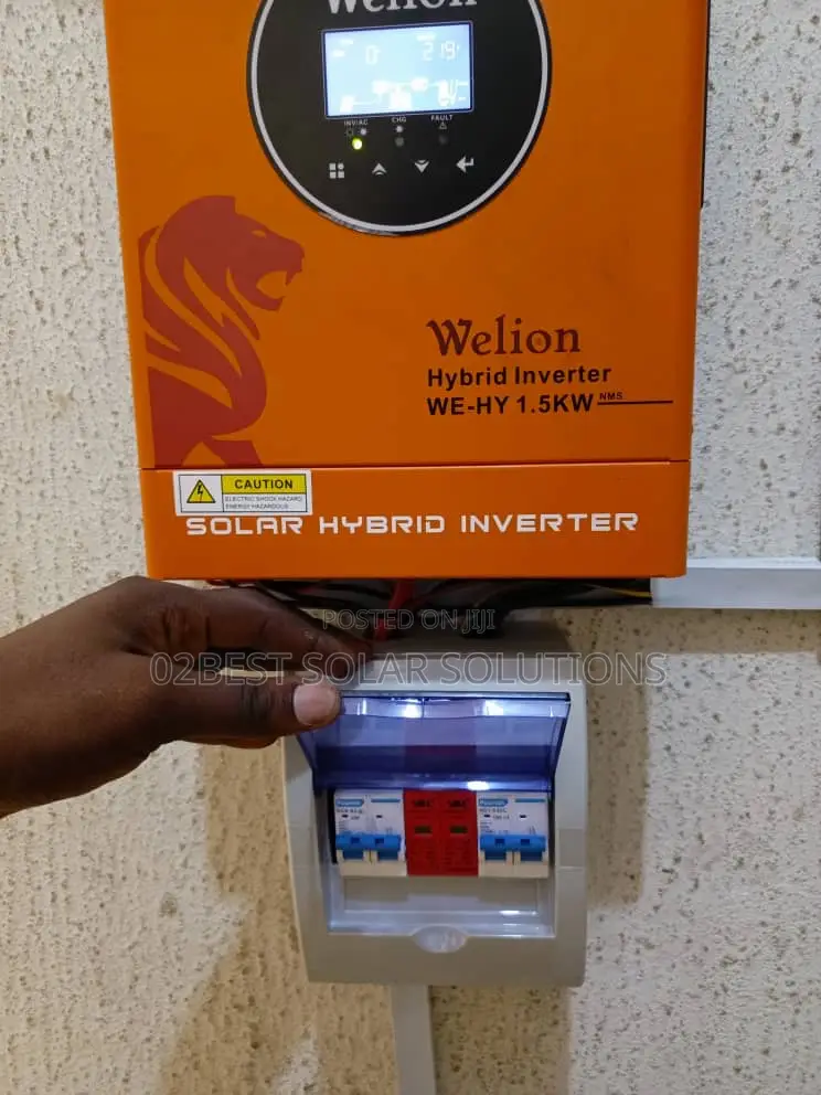 1.5kw Hybrid Inverter With 2 (100amps)Dry Cell Batteries