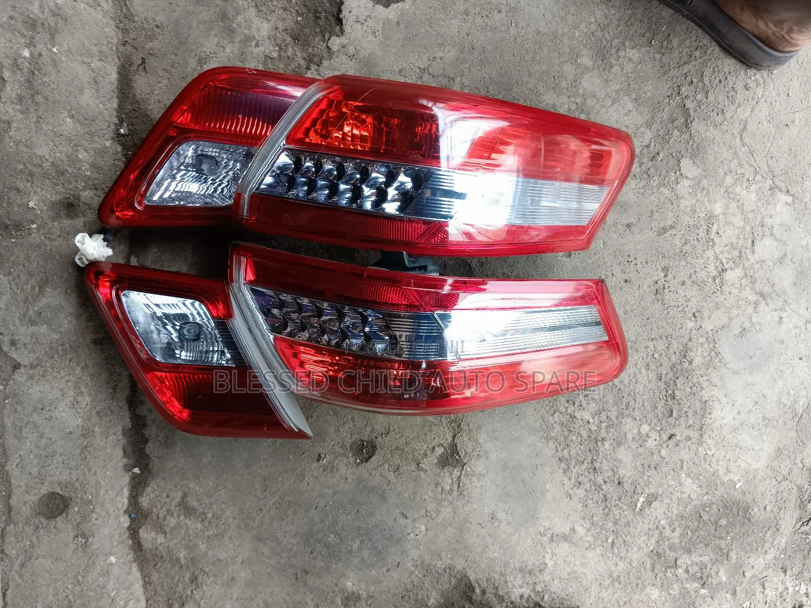 Complete Back Light Toyota Camry 2010-2011