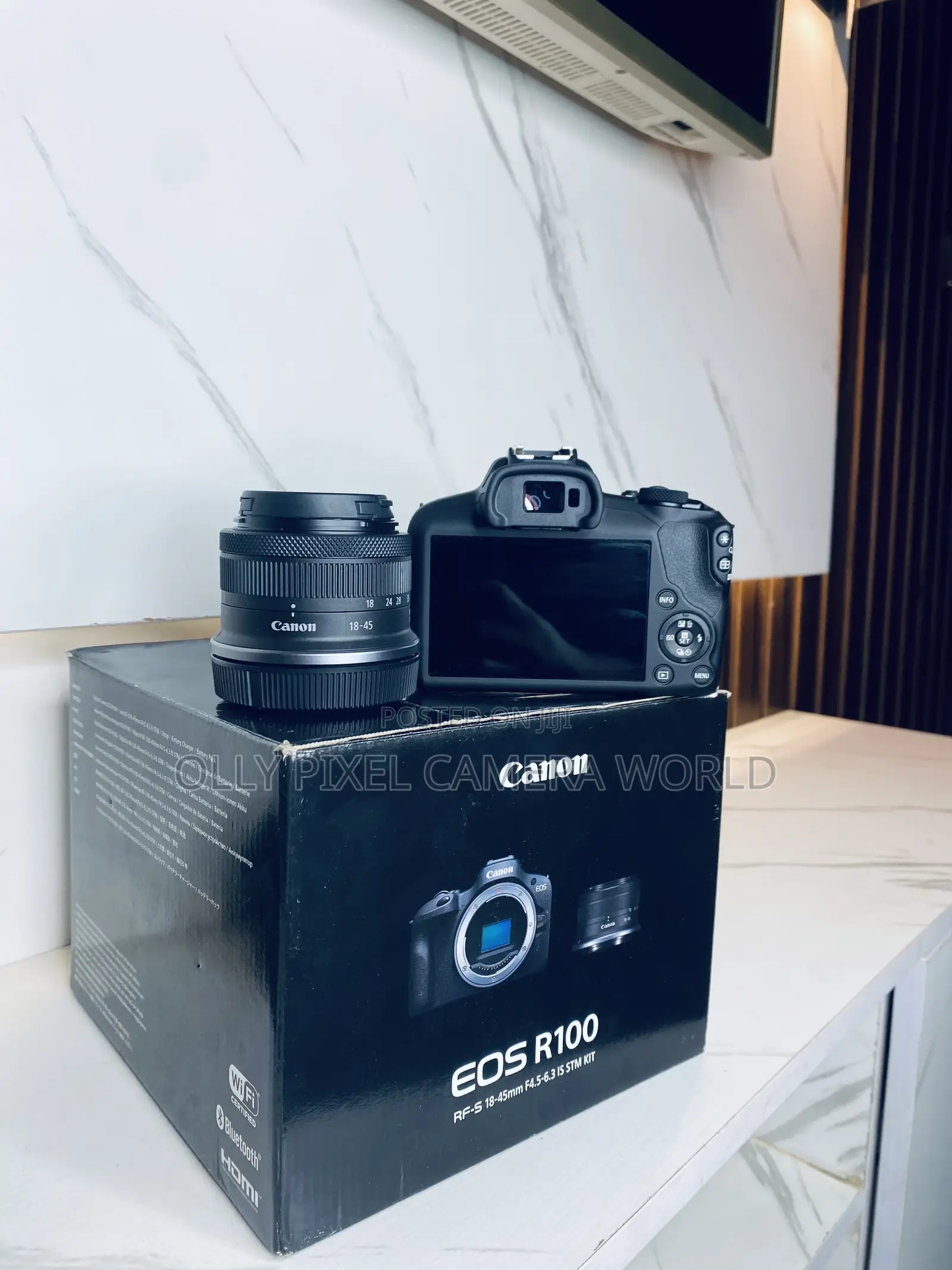 Canon Eos R100