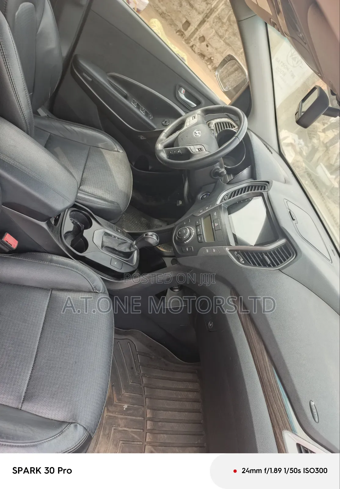 Hyundai Santa Fe 2014 Black
