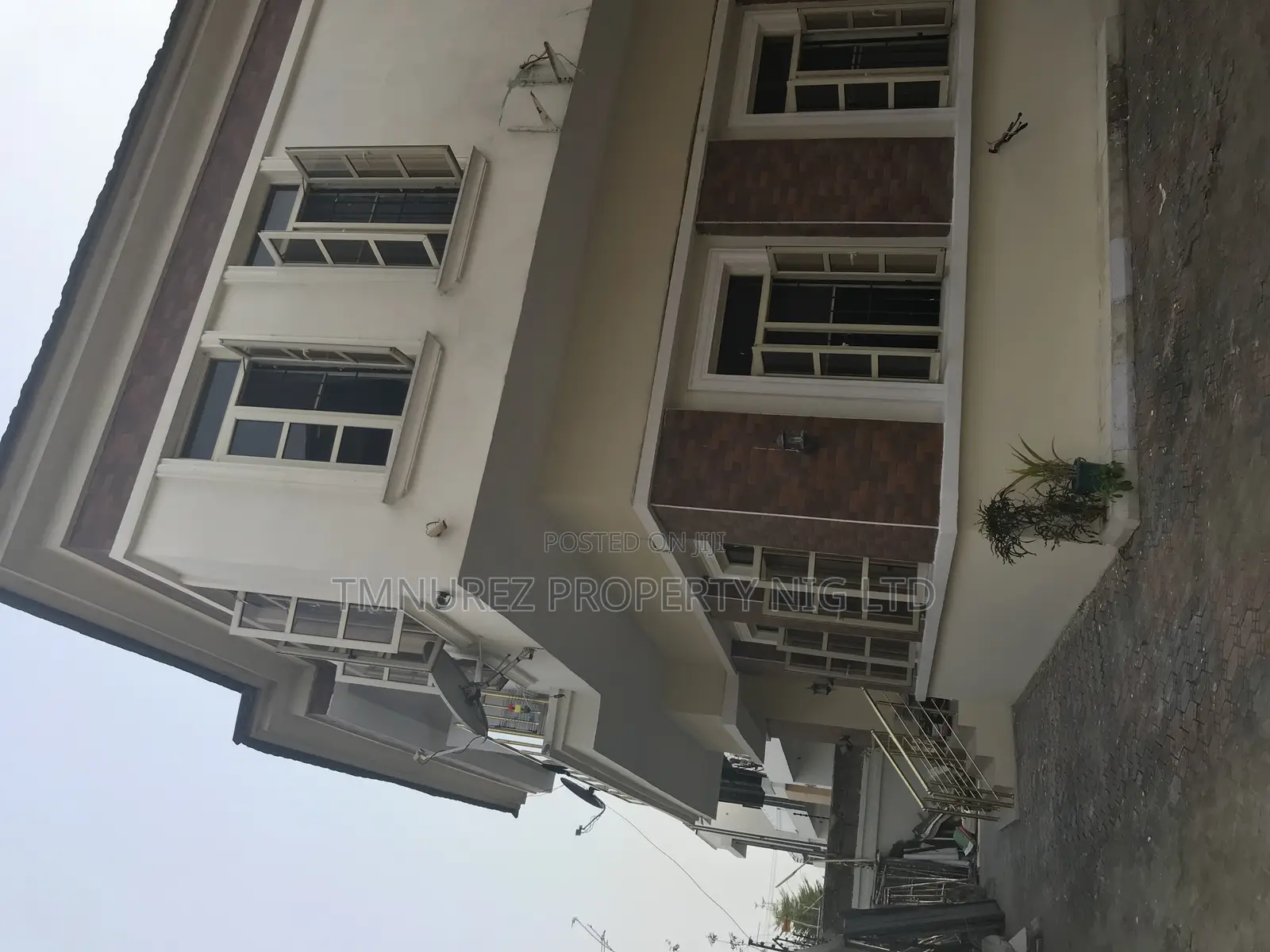 Studio Apartment in Chevy View, Chevron for rent