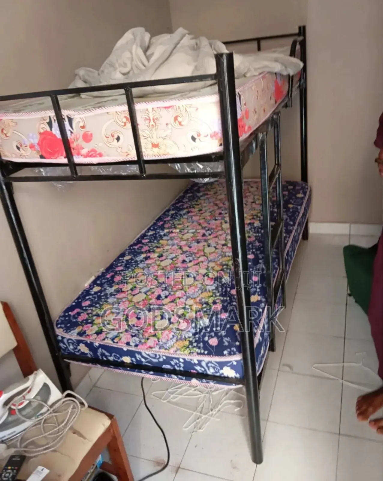 Metal Bunk Bed for Small Bedroom 3*6 Feet