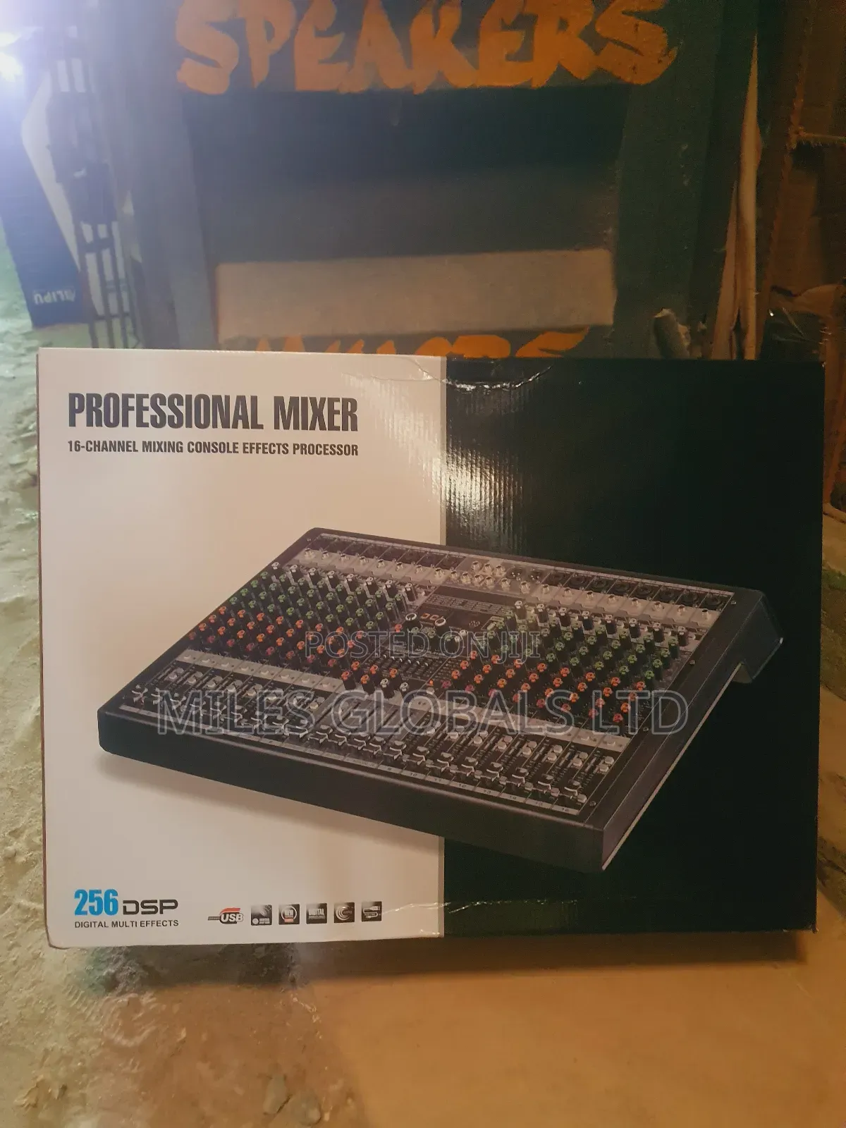 Professional 16 Channel Mixer