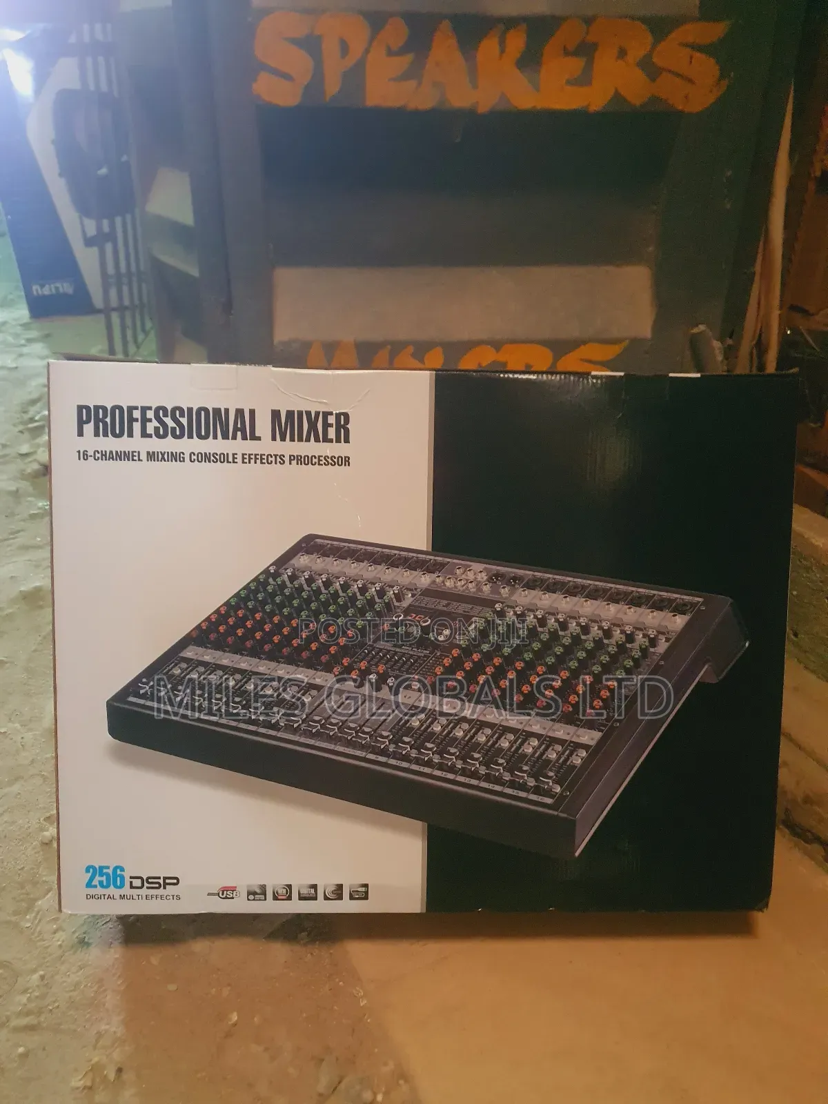 Professional 16 Channel Mixer