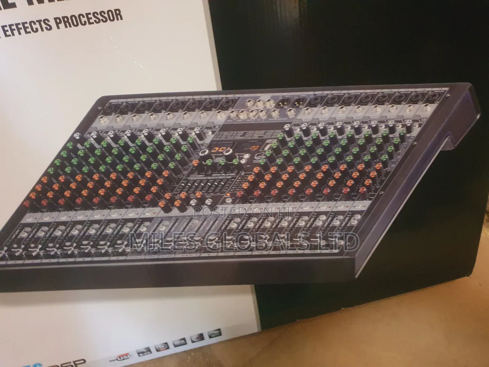 Professional 16 Channel Mixer