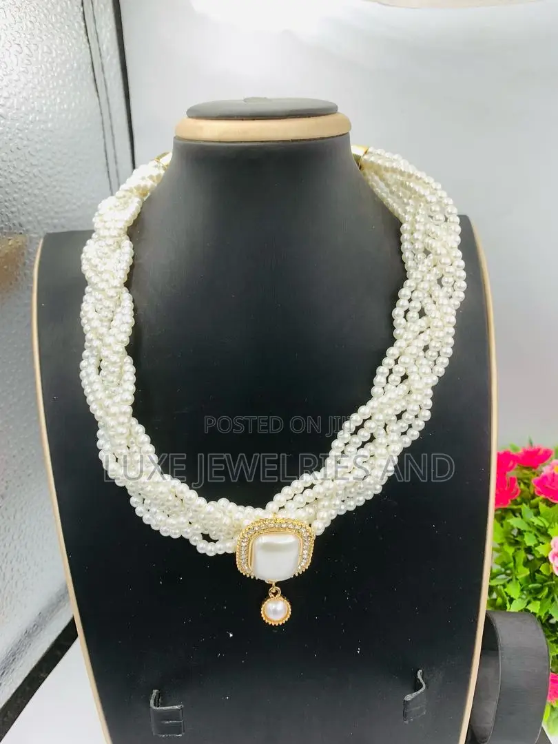 Quality Layered Pearl Beads Necklace