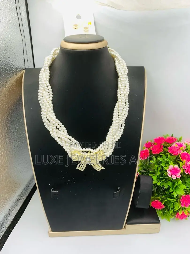 Quality Layered Pearl Beads Necklace