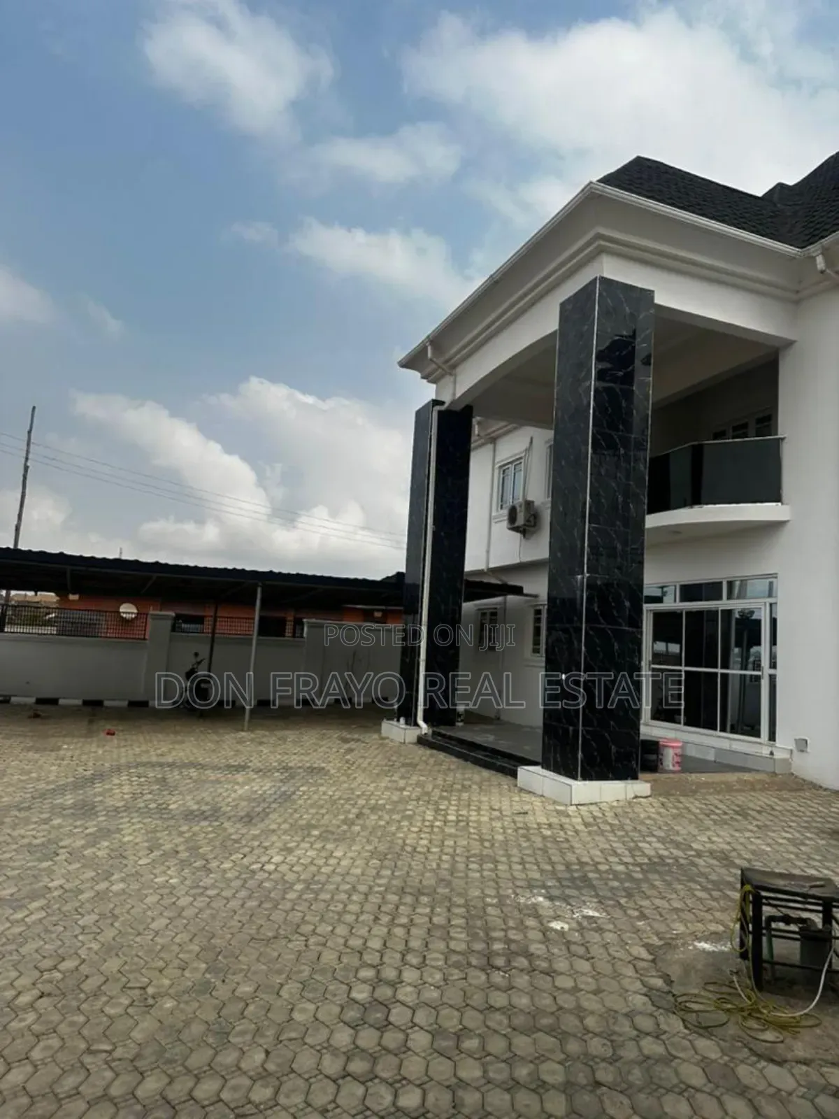 11bdrm Duplex in Adeoje Estate, Akala Express for sale