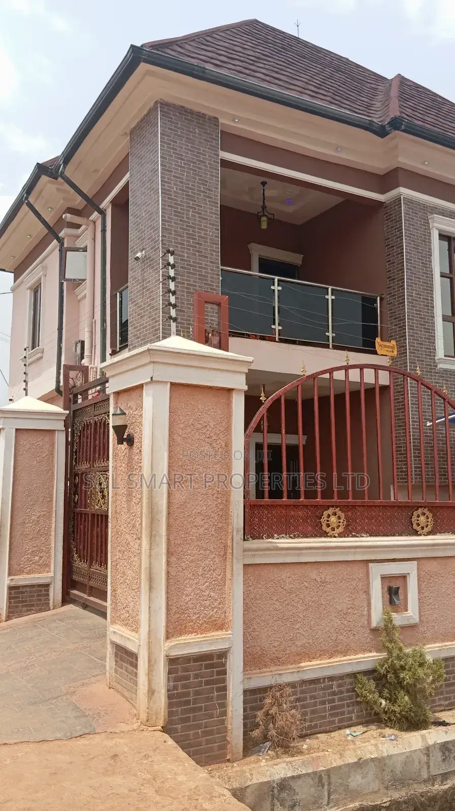 4bdrm Duplex in Umudioka, Awka for sale