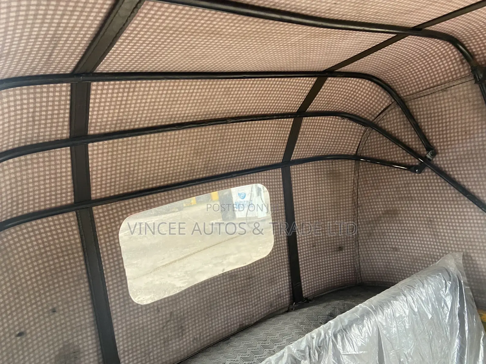 TVS King Cargo 2022 Yellow