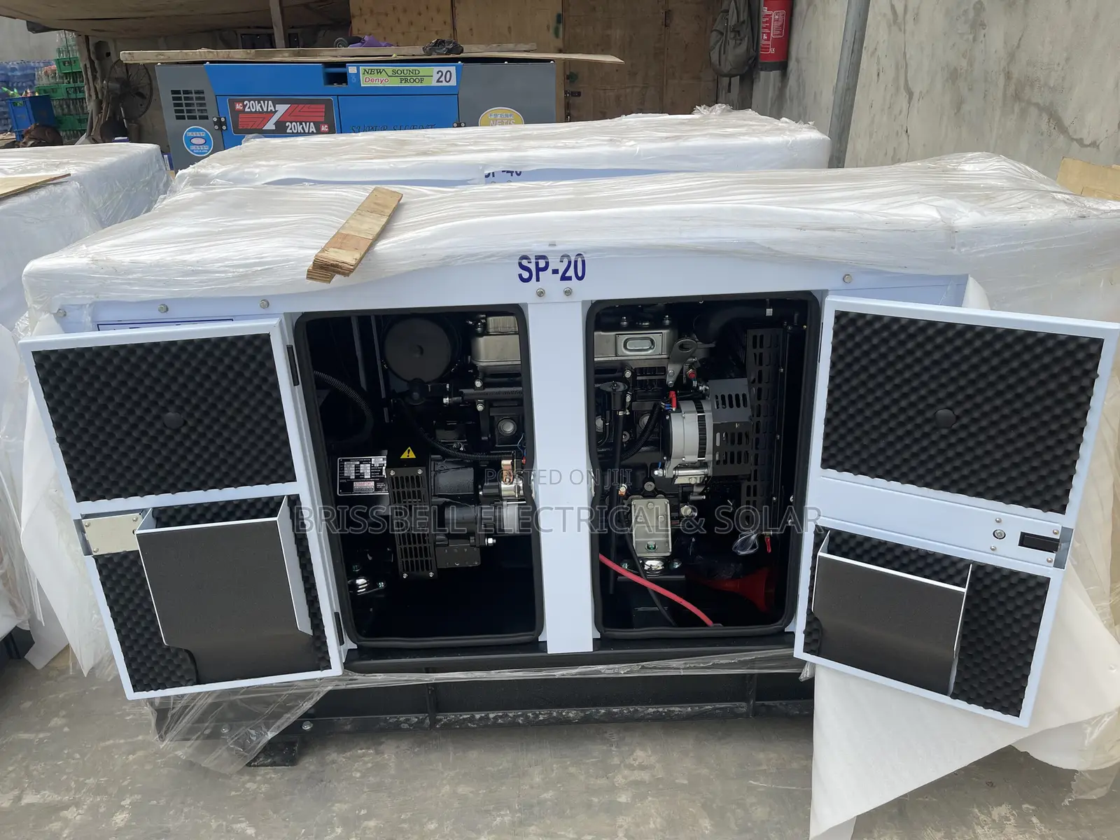 Durable England Perkins Soundproof Diesel Generator 20kva