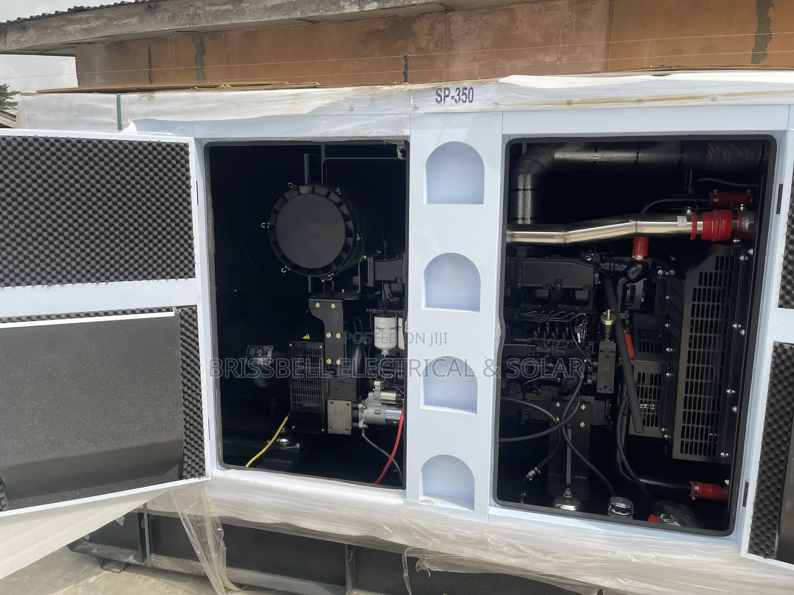 Durable England Perkins Soundproof Diesel Generator 350kva
