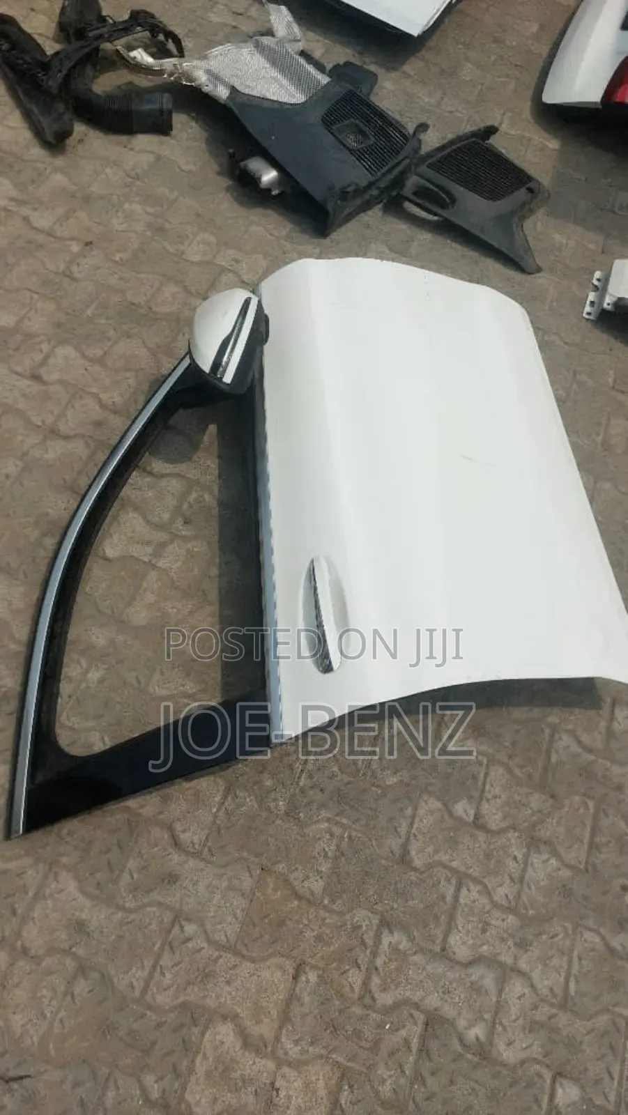 Glc300 2017 Passenger Side Door