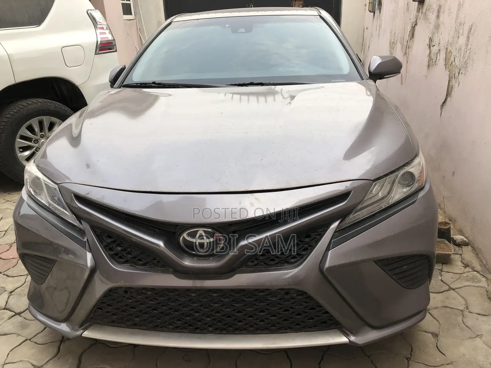 Toyota Camry 2018 Gray