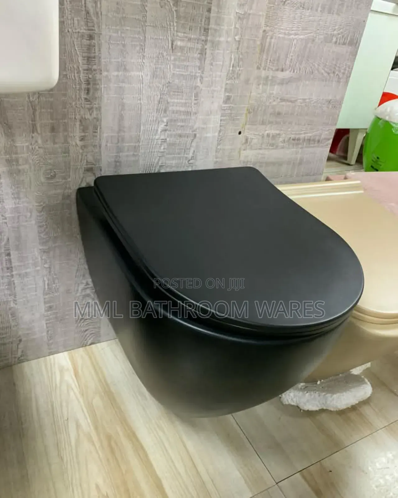 Black Wall Hung Toilet Seat With Conceal Tank Flush Plate
