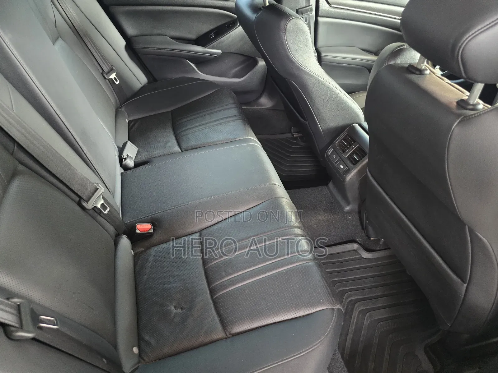 Honda Accord Touring 2.0T 2022 Silver