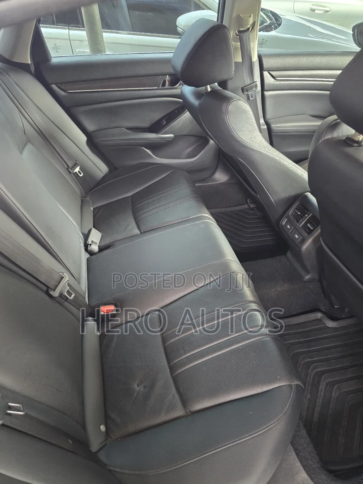 Honda Accord Touring 2.0T 2022 Silver