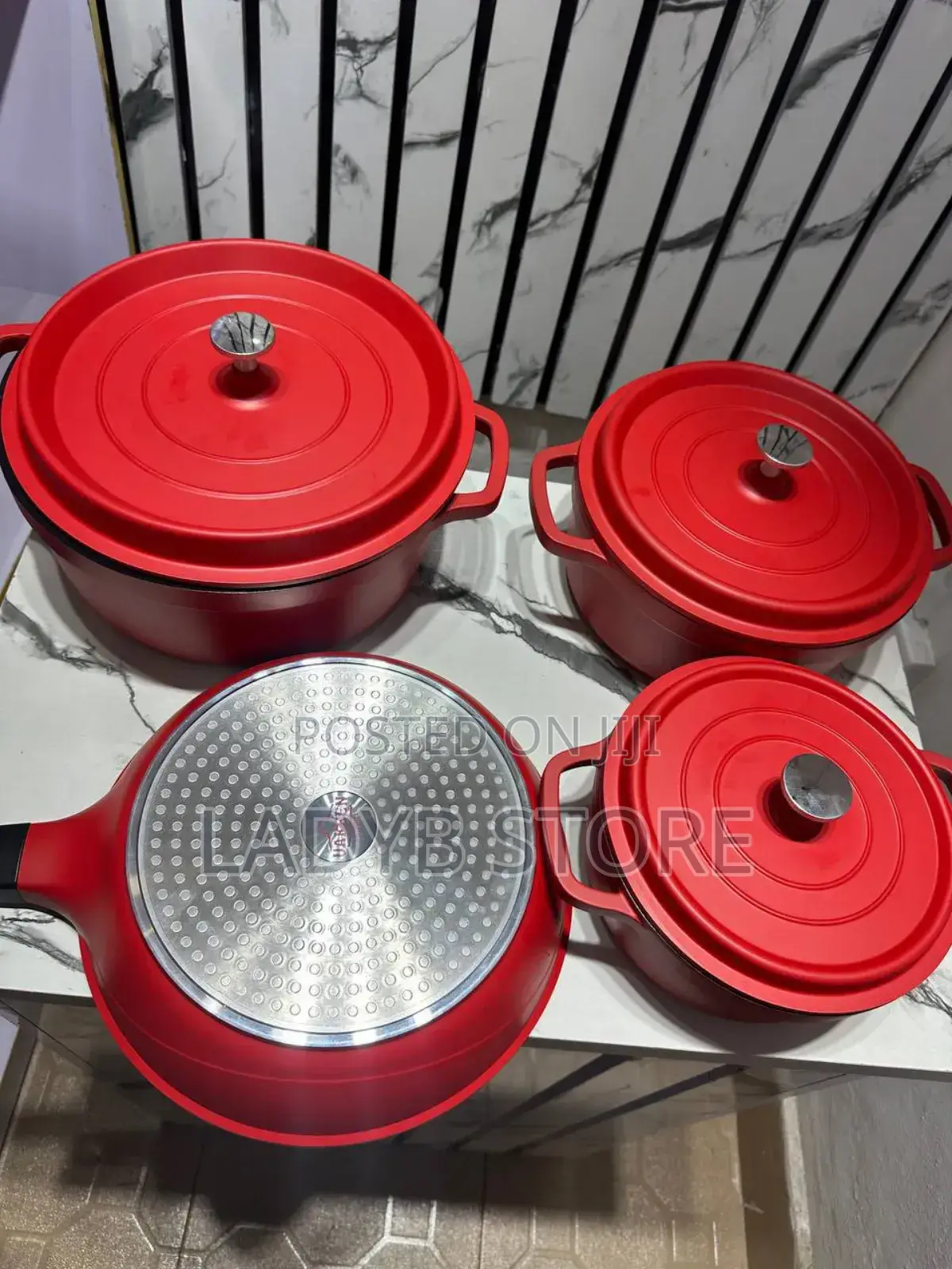4set Cast Iron Pot Set With Pan