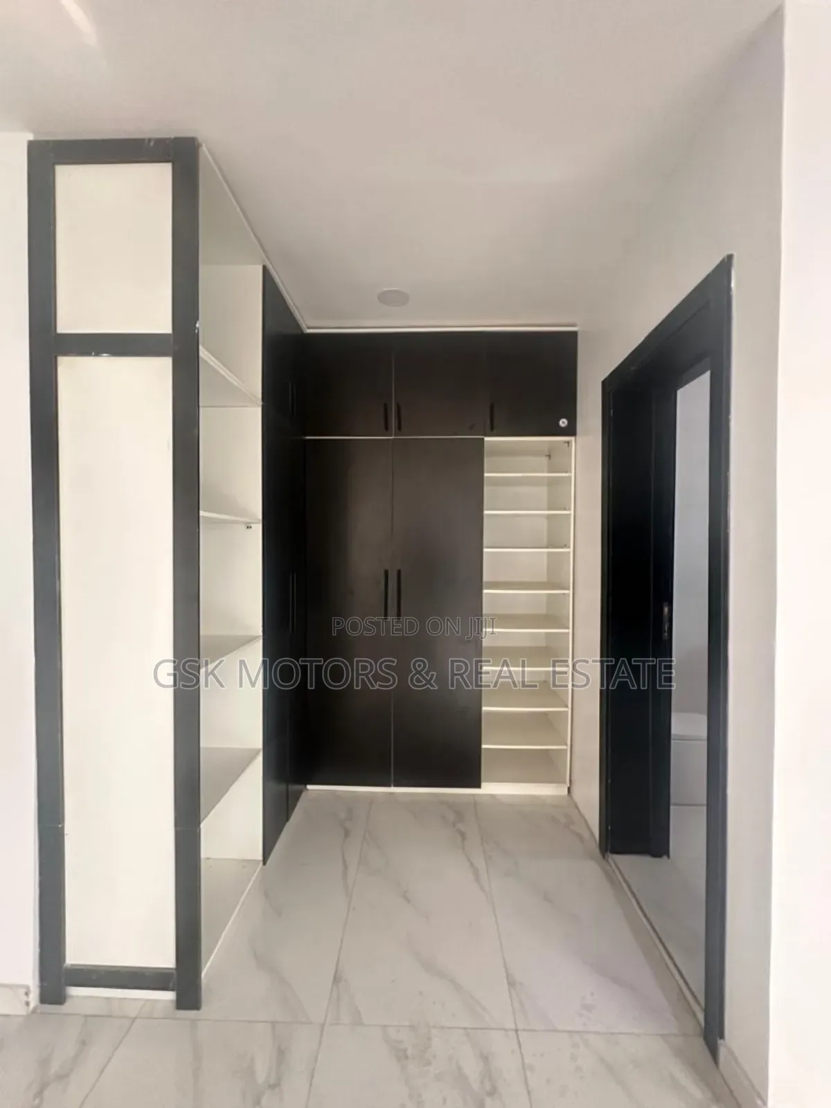 4bdrm Duplex In Ikota Gra Lekki For Sale